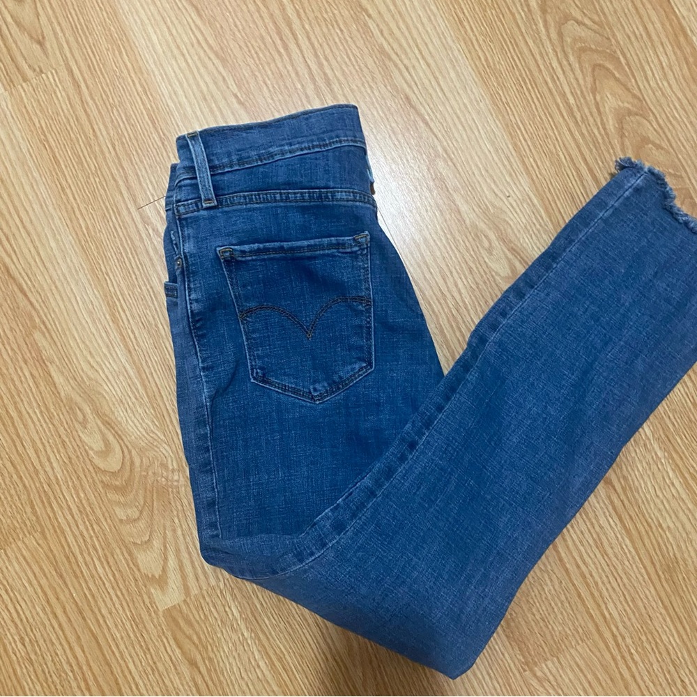 Levis jeans